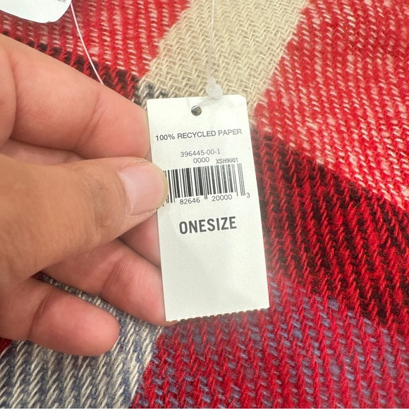 NWT Banana Republic Factory Scarf Plaid Wrap Fringed Recycled Paper Cozy Winter - Picture 5 of 7
